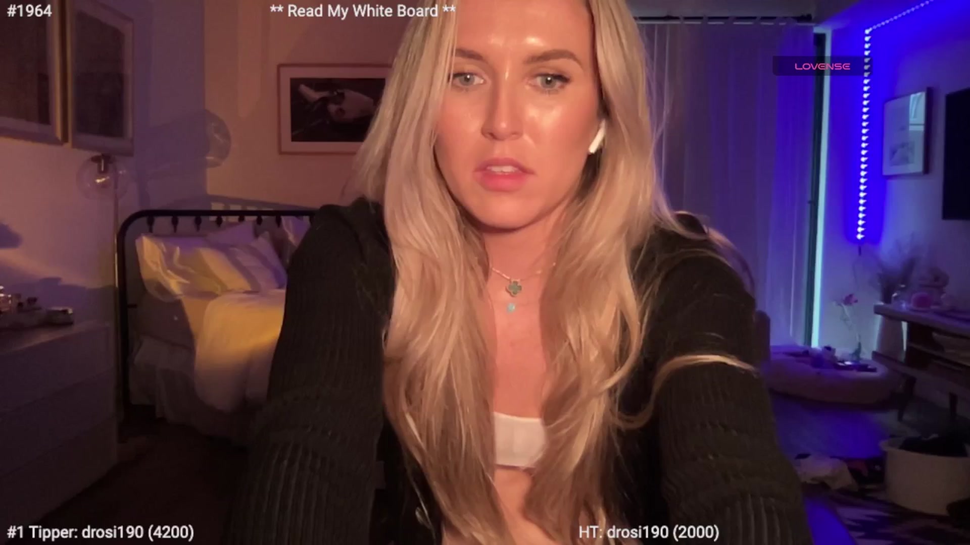 Gallery image thumbnail from cutiepiekayla's myfreecams stream on, 03/19/2024, 01:23 image 9 of 20