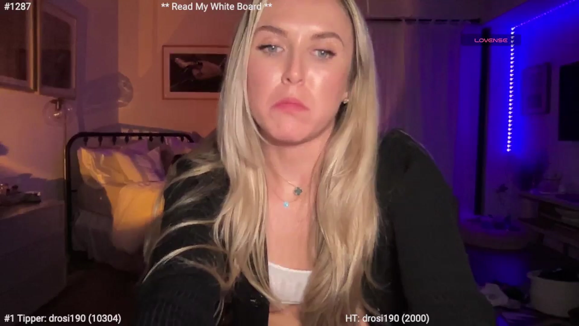 Gallery image thumbnail from cutiepiekayla's myfreecams stream on, 03/19/2024, 03:50 image 11 of 20