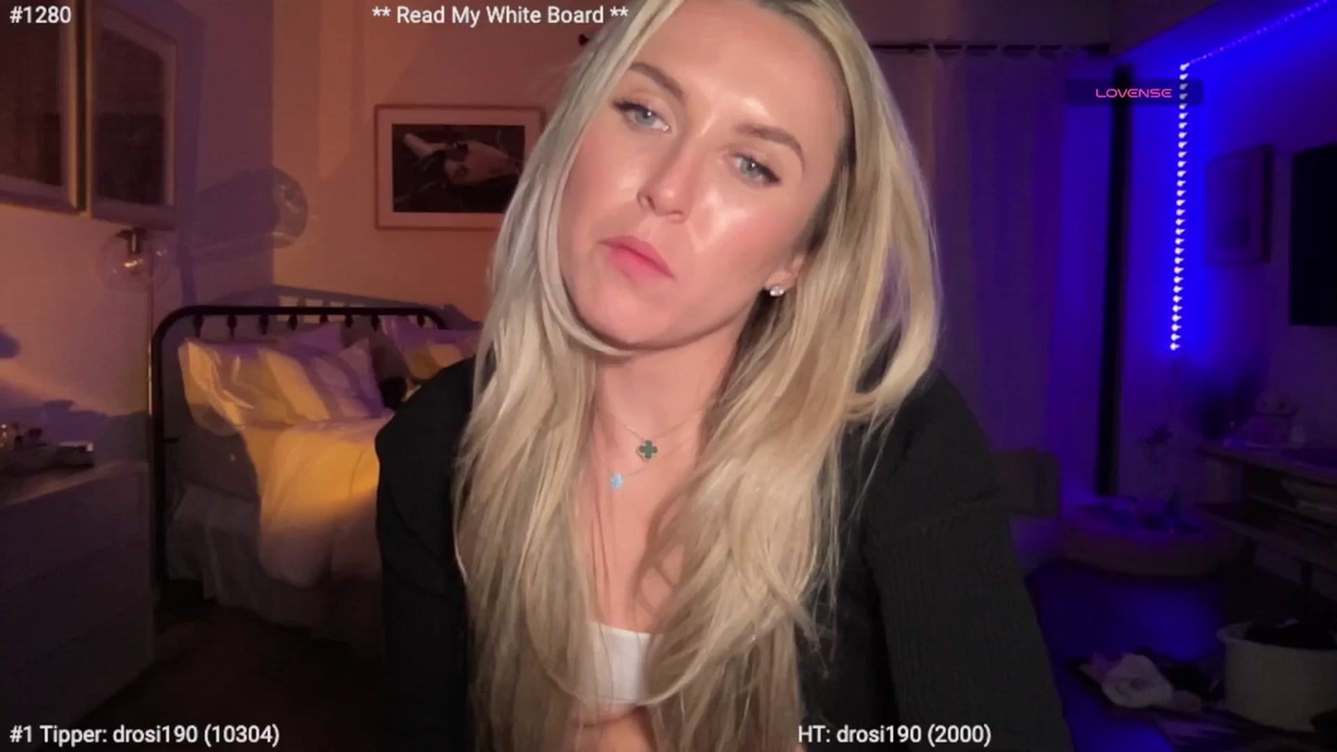 Gallery image thumbnail from cutiepiekayla's myfreecams stream on, 03/19/2024, 03:50 image 17 of 20