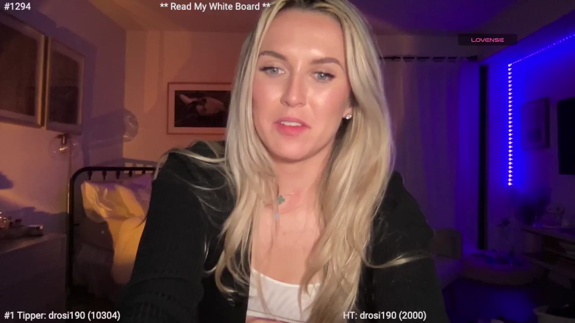 Gallery image thumbnail from cutiepiekayla's myfreecams stream on, 03/19/2024, 03:50 image 6 of 20