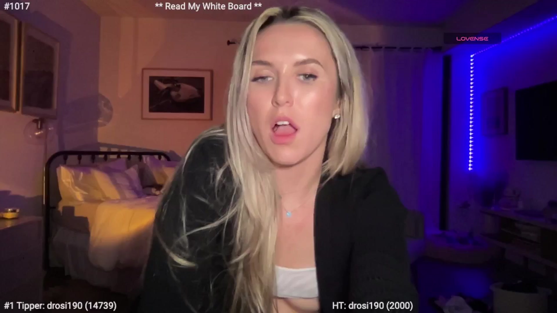 Gallery image thumbnail from cutiepiekayla's myfreecams stream on, 03/19/2024, 05:59 image 18 of 20