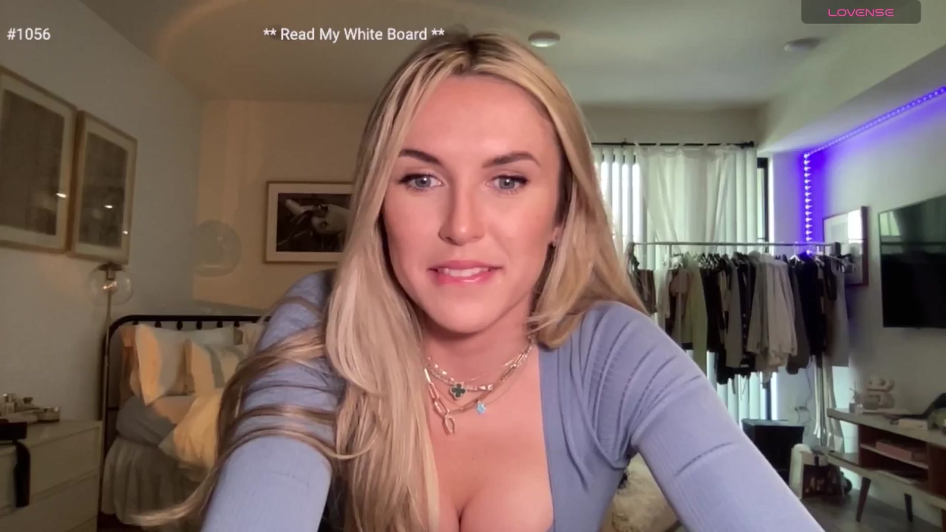 Gallery image thumbnail from cutiepiekayla's myfreecams stream on, 04/20/2024, 24:02 image 2 of 20