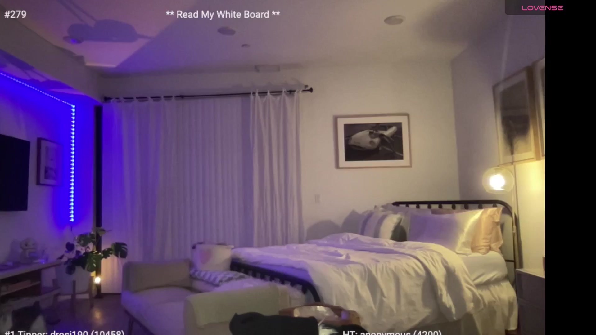 Gallery image thumbnail from cutiepiekayla's myfreecams stream on, 04/24/2024, 05:48 image 14 of 20
