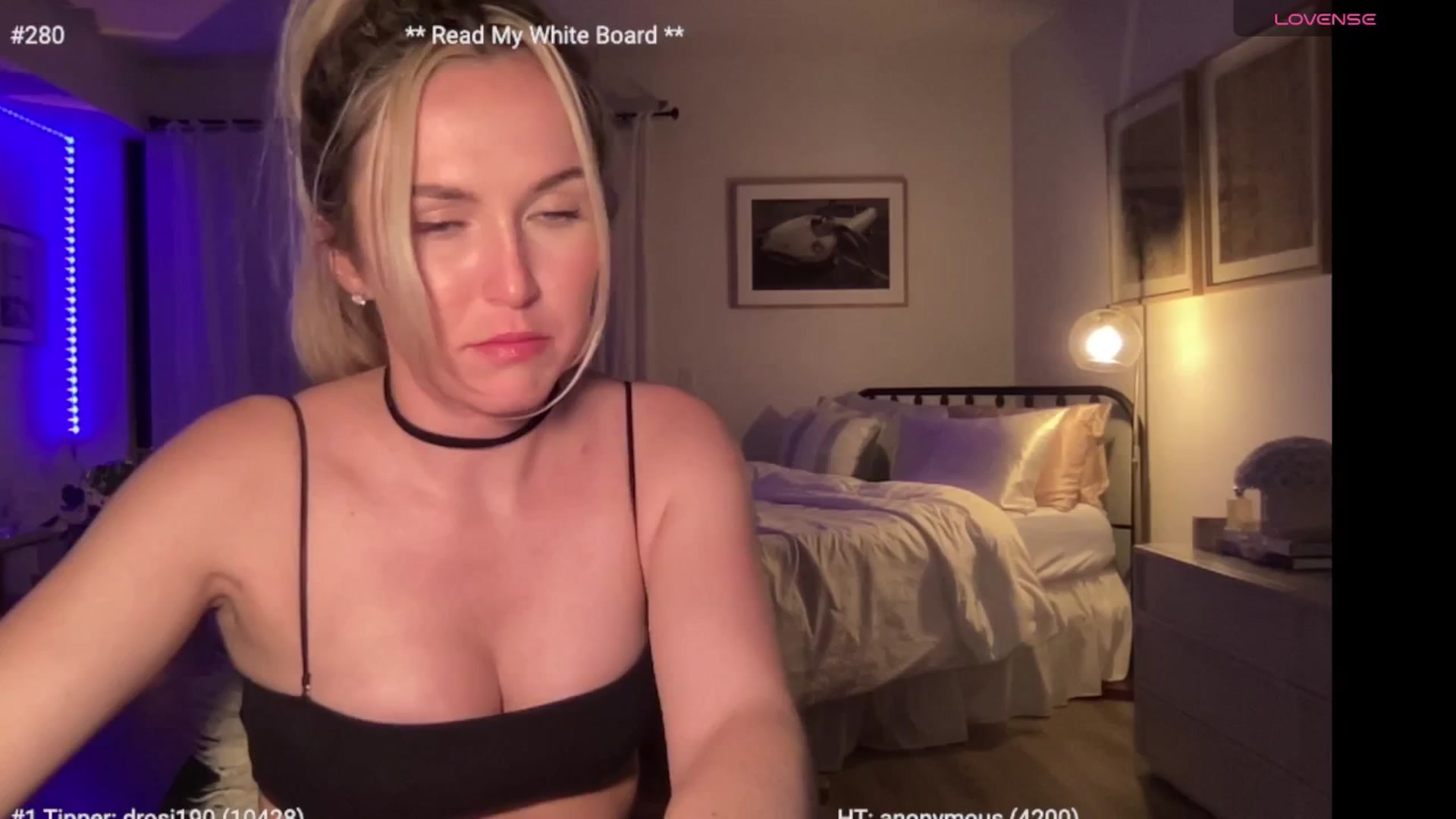 Gallery image thumbnail from cutiepiekayla's myfreecams stream on, 04/24/2024, 05:48 image 4 of 20