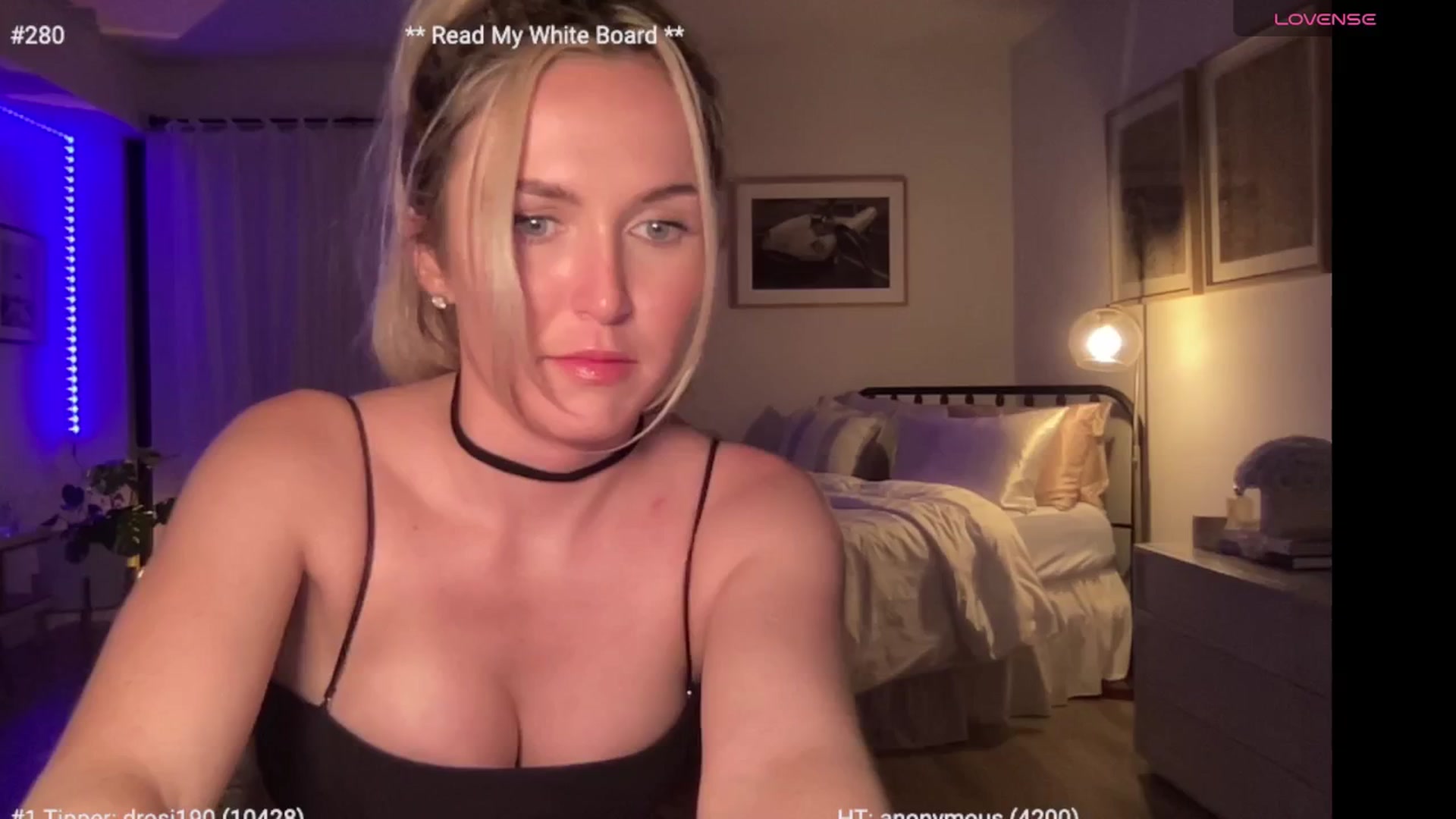 Gallery image thumbnail from cutiepiekayla's myfreecams stream on, 04/24/2024, 05:48 image 6 of 20