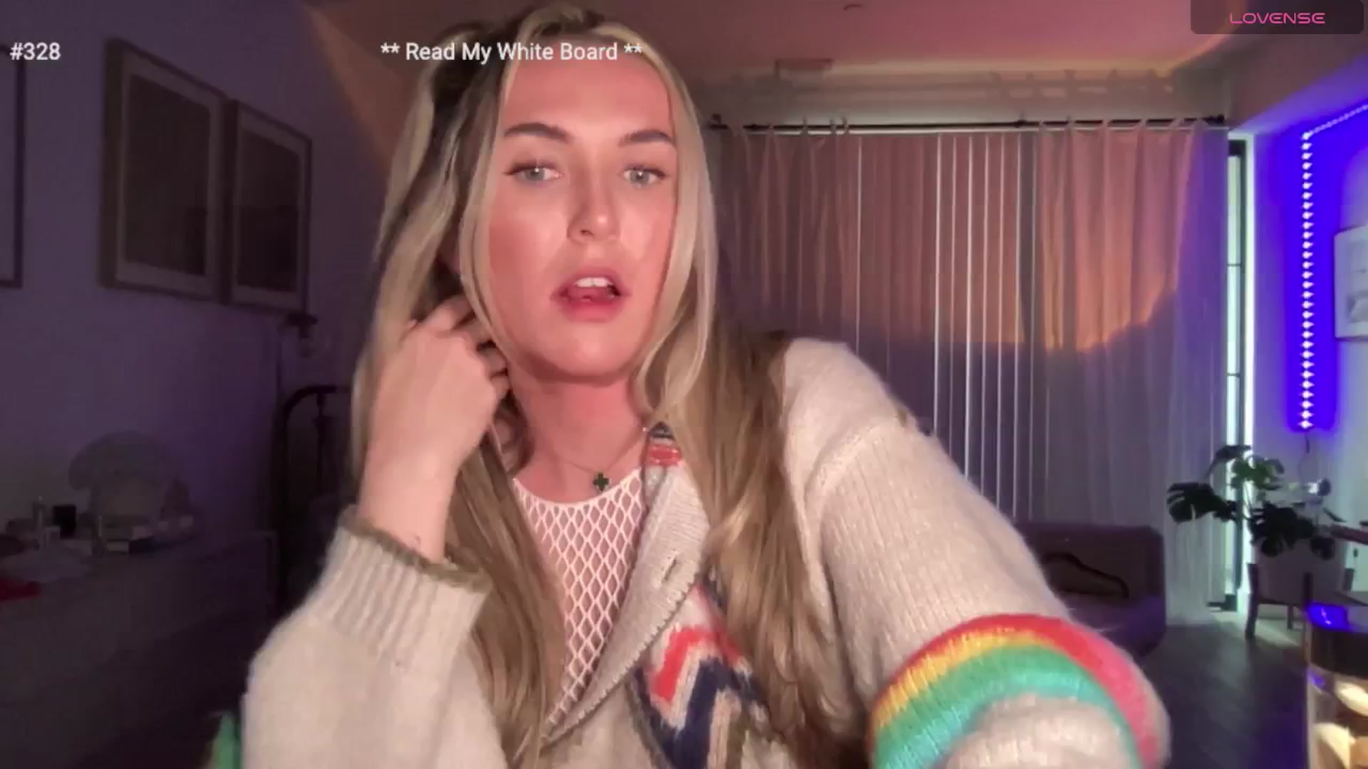 Gallery image thumbnail from cutiepiekayla's myfreecams stream on, 04/27/2024, 24:47 image 19 of 20