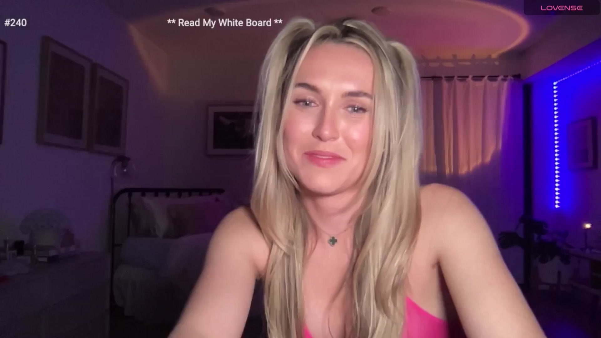 Gallery image thumbnail from cutiepiekayla's myfreecams stream on, 04/27/2024, 03:58 image 1 of 20