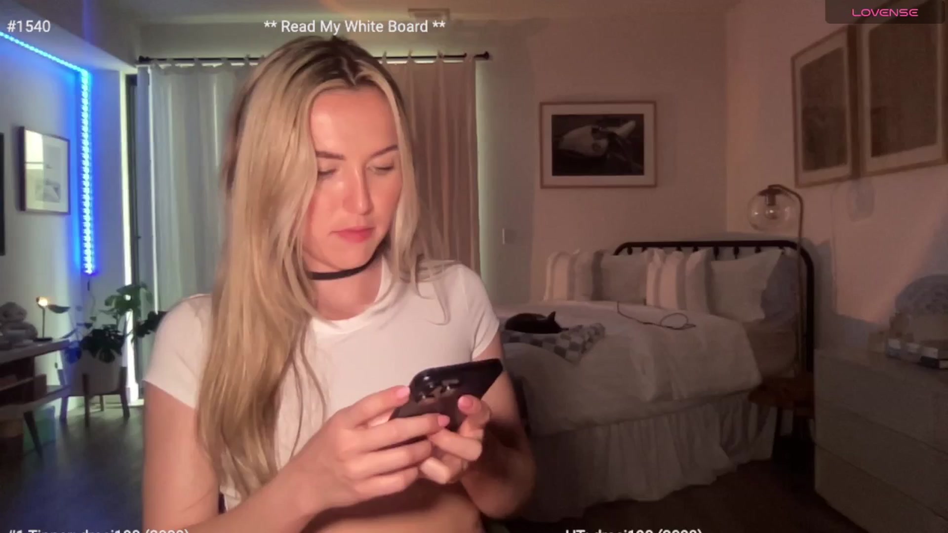 Gallery image thumbnail from cutiepiekayla's myfreecams stream on, 05/04/2024, 23:17 image 8 of 20