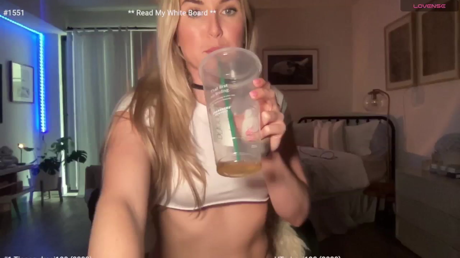 Gallery image thumbnail from cutiepiekayla's myfreecams stream on, 05/04/2024, 23:17 image 4 of 20