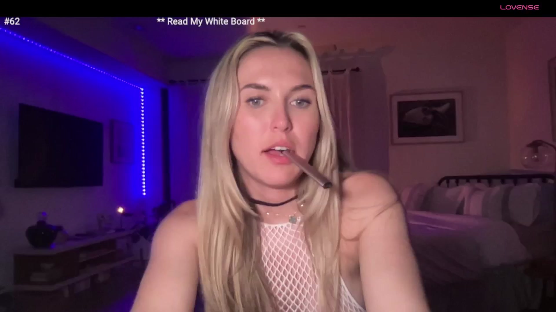 Gallery image thumbnail from cutiepiekayla's myfreecams stream on, 05/06/2024, 10:44 image 20 of 20