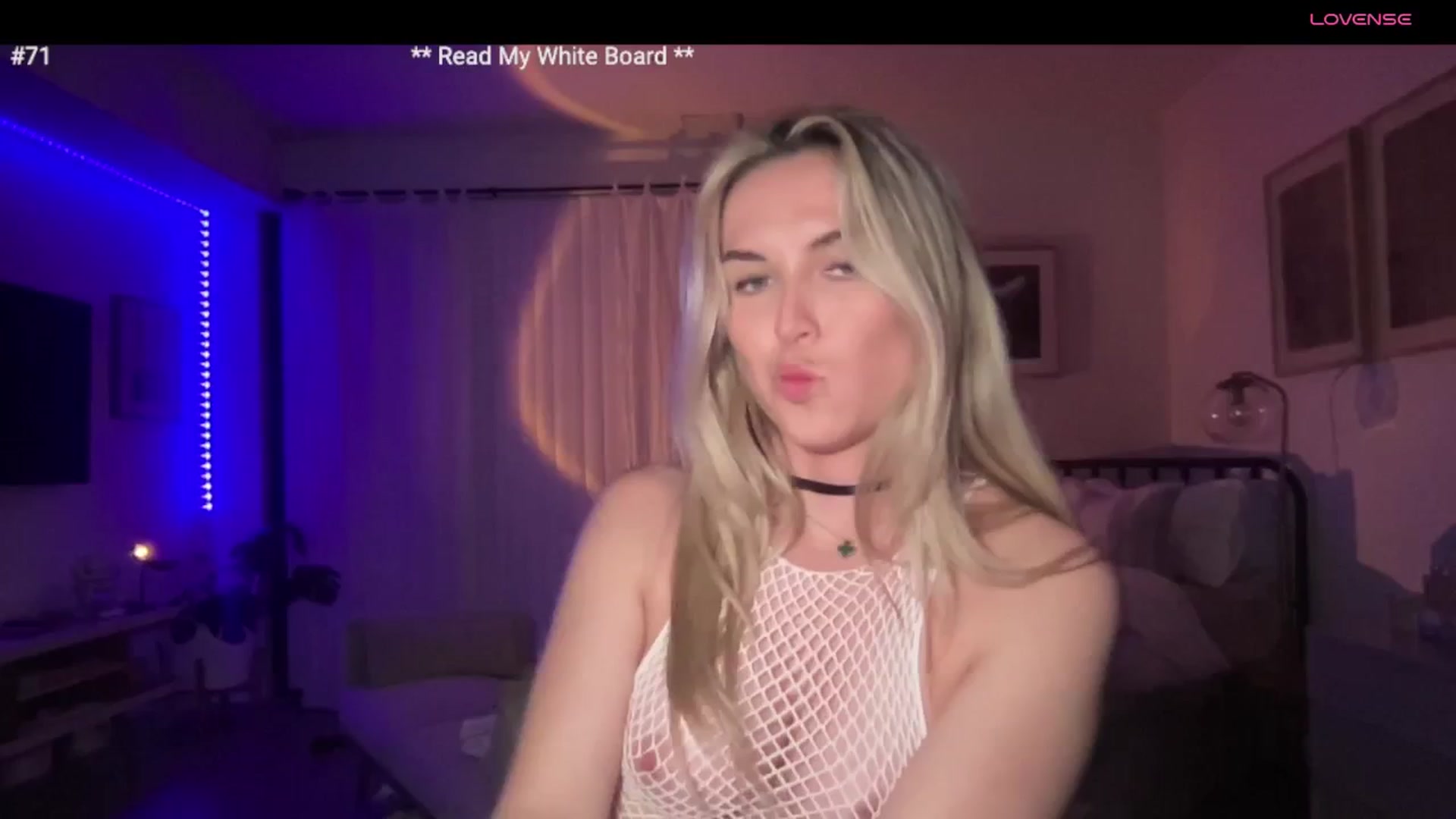 Gallery image thumbnail from cutiepiekayla's myfreecams stream on, 05/06/2024, 10:44 image 16 of 20