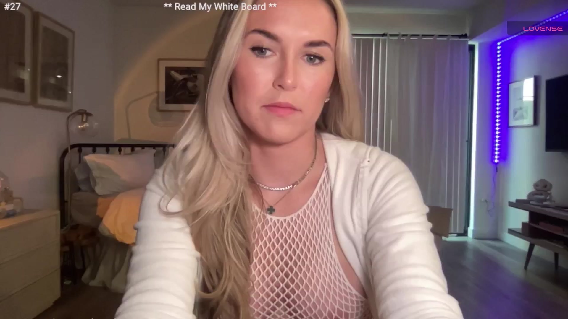 Gallery image thumbnail from cutiepiekayla's myfreecams stream on, 05/14/2024, 24:02 image 11 of 20