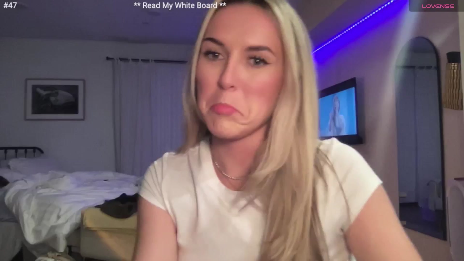 Gallery image thumbnail from cutiepiekayla's myfreecams stream on, 05/27/2024, 08:43 image 2 of 20