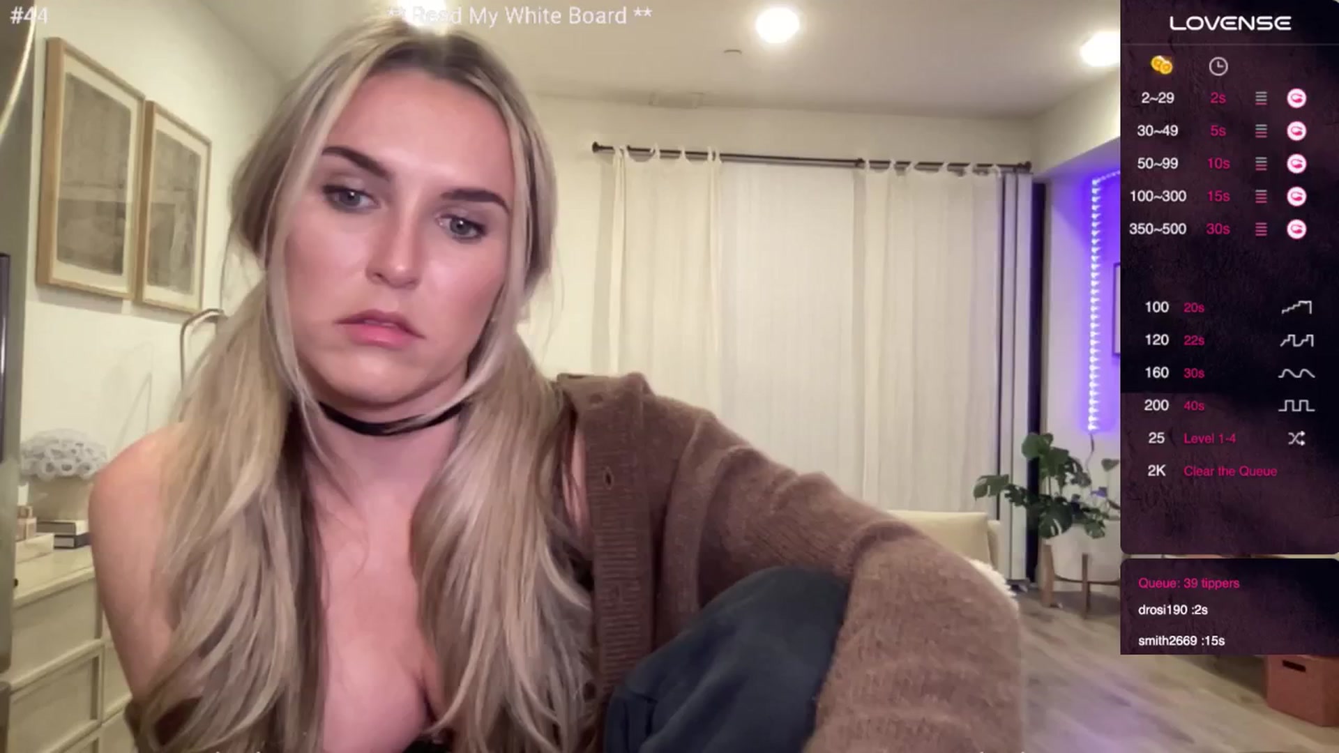 Gallery image thumbnail from cutiepiekayla's myfreecams stream on, 05/30/2024, 04:22 image 15 of 20
