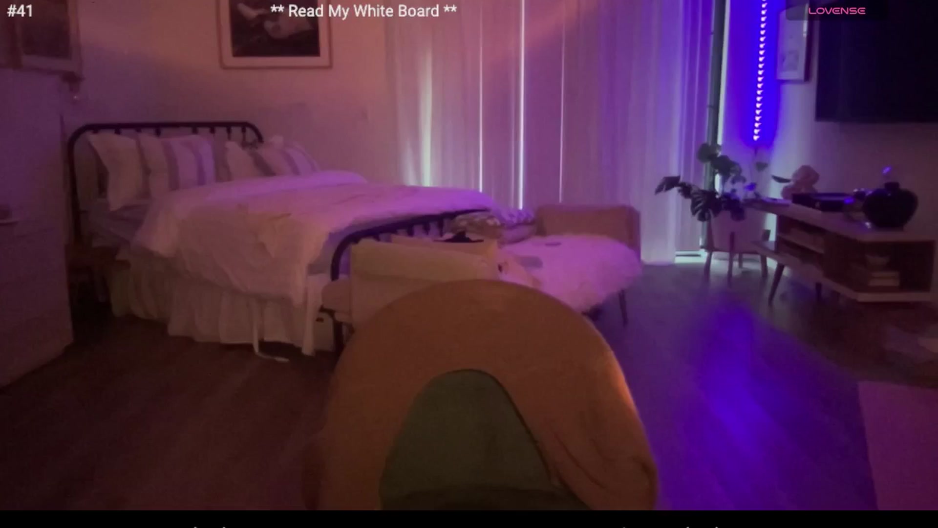 Gallery image thumbnail from cutiepiekayla's myfreecams stream on, 06/01/2024, 02:20 image 3 of 20