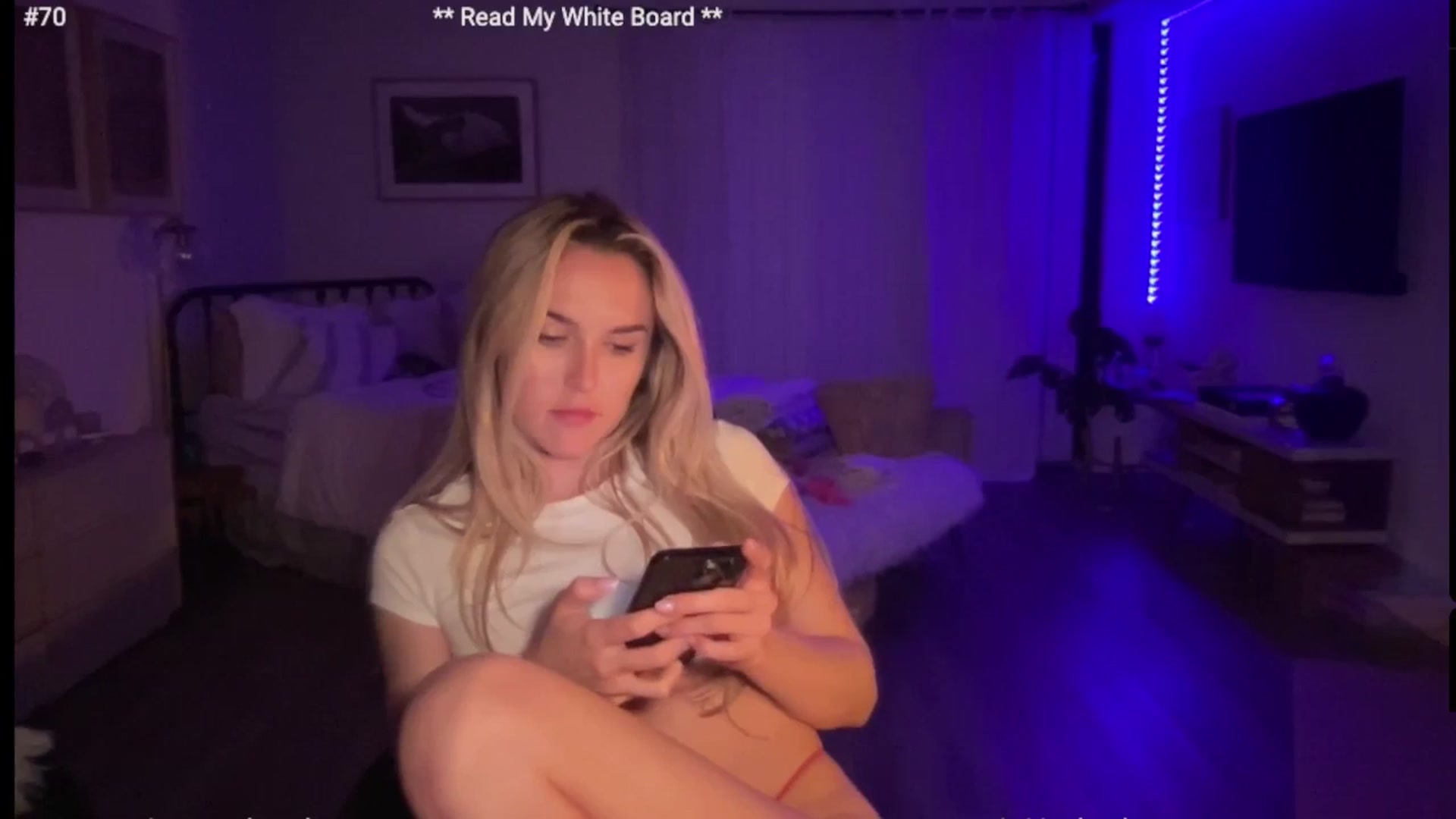Gallery image thumbnail from cutiepiekayla's myfreecams stream on, 06/04/2024, 06:16 image 11 of 20