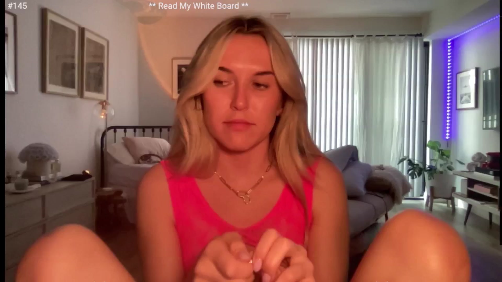 Gallery image thumbnail from cutiepiekayla's myfreecams stream on, 06/07/2024, 24:02 image 17 of 20