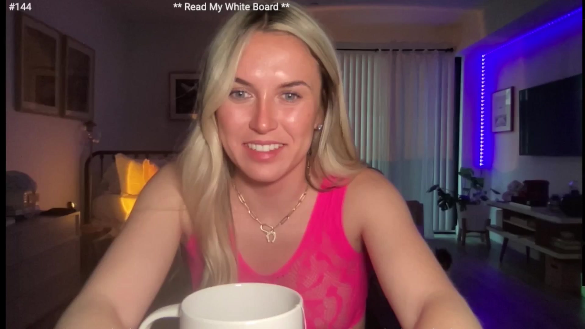 Gallery image thumbnail from cutiepiekayla's myfreecams stream on, 06/07/2024, 03:38 image 14 of 20
