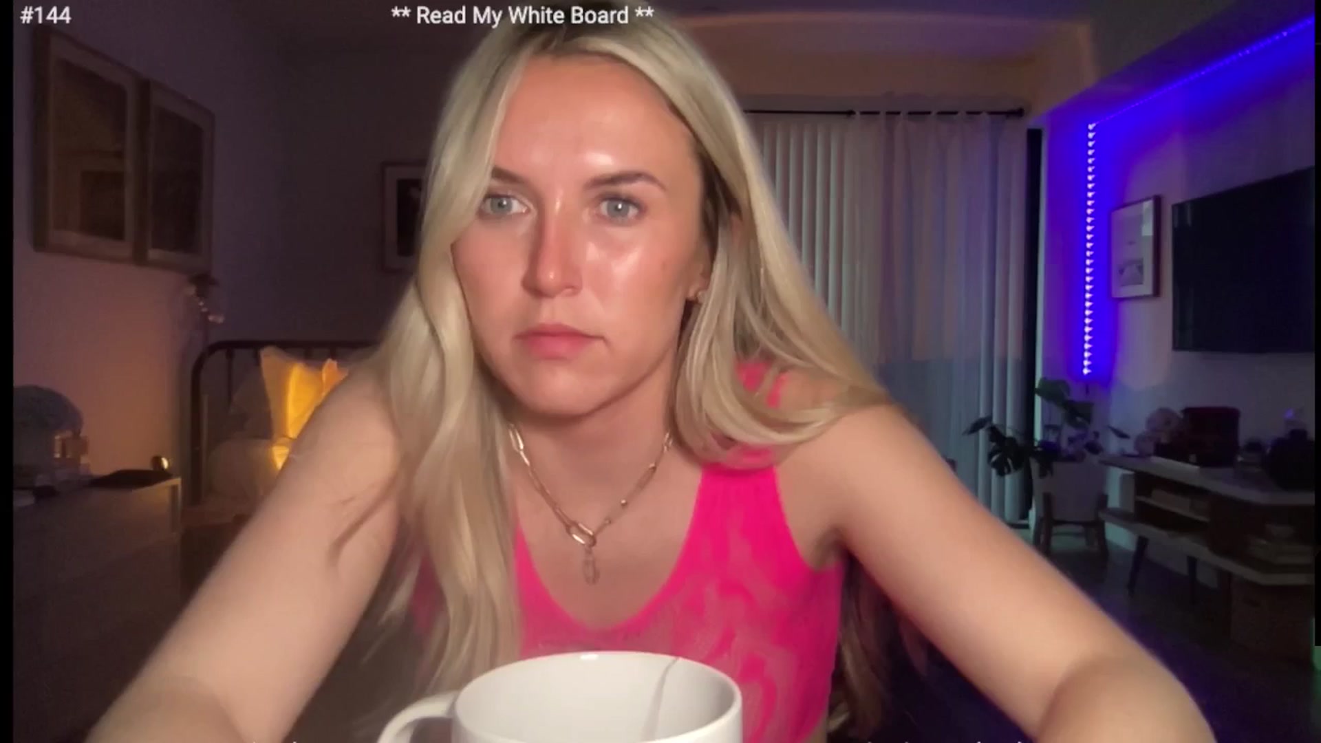 Gallery image thumbnail from cutiepiekayla's myfreecams stream on, 06/07/2024, 03:38 image 15 of 20