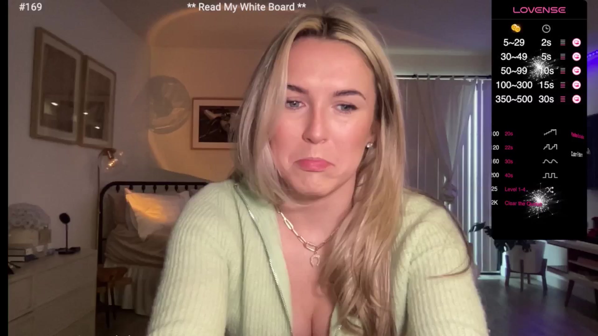 Gallery image thumbnail from cutiepiekayla's myfreecams stream on, 06/19/2024, 03:32 image 2 of 20
