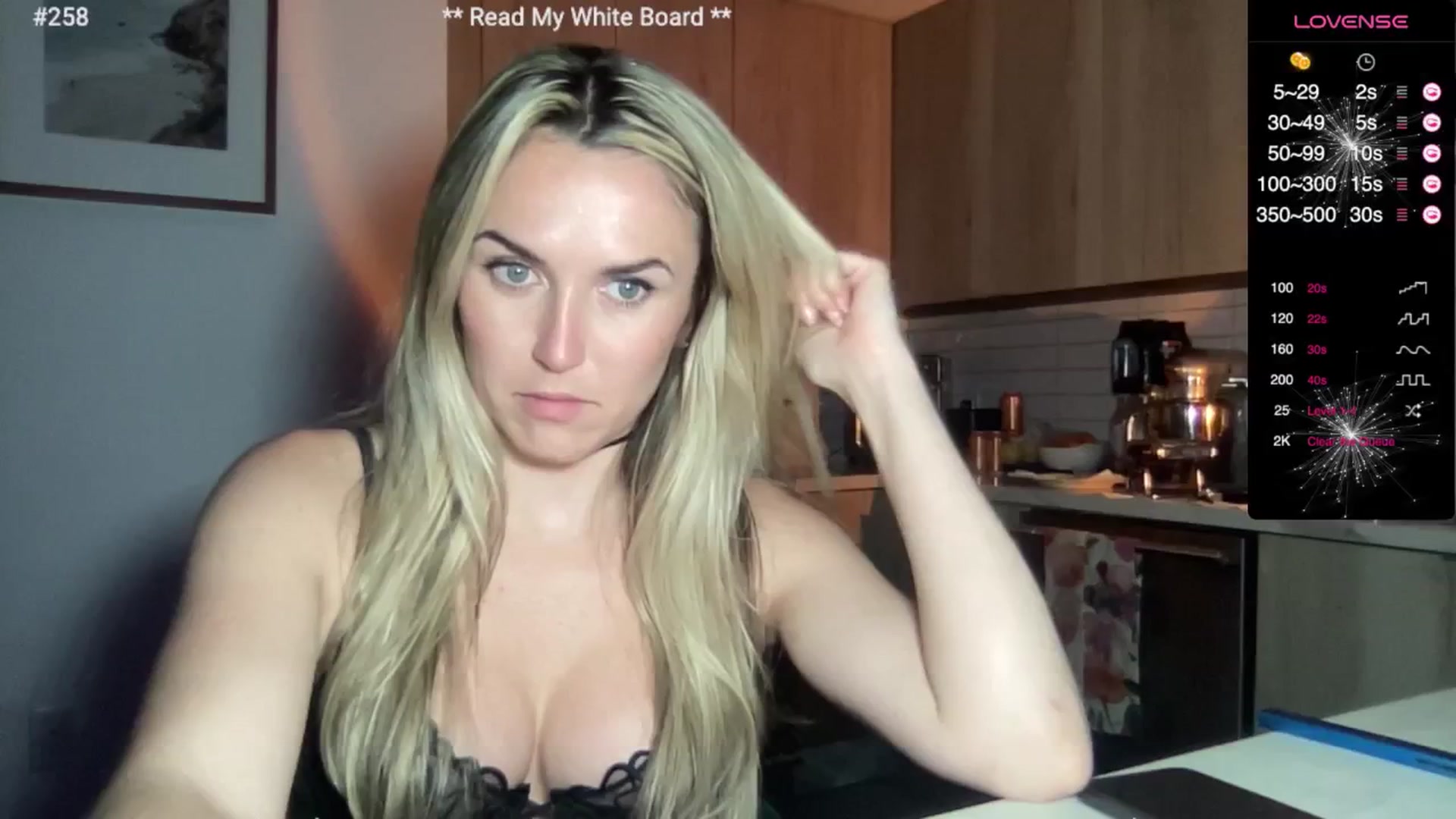 Gallery image thumbnail from cutiepiekayla's myfreecams stream on, 07/10/2024, 03:17 image 14 of 20
