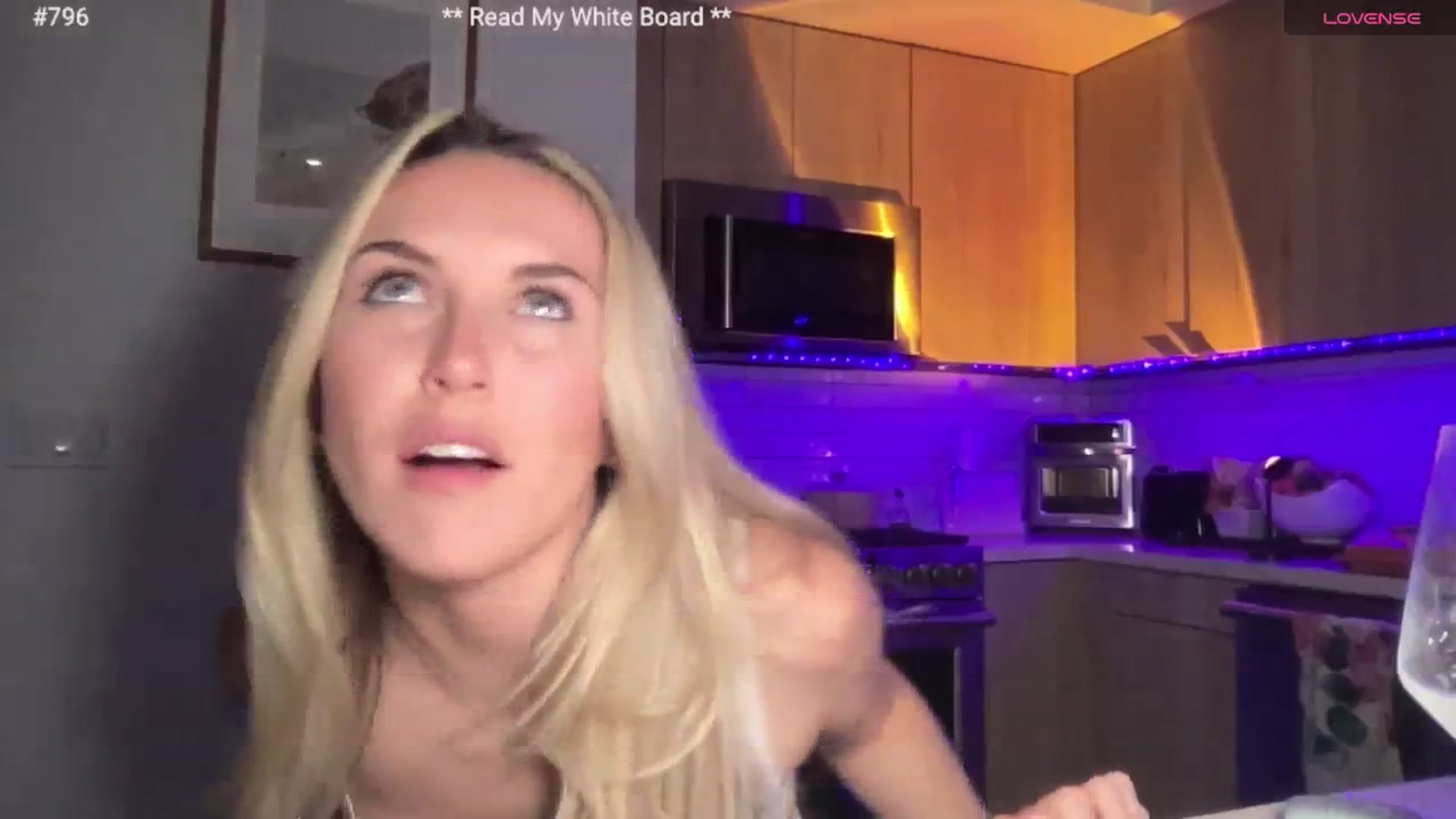 Gallery image thumbnail from cutiepiekayla's myfreecams stream on, 07/30/2024, 02:33 image 16 of 20