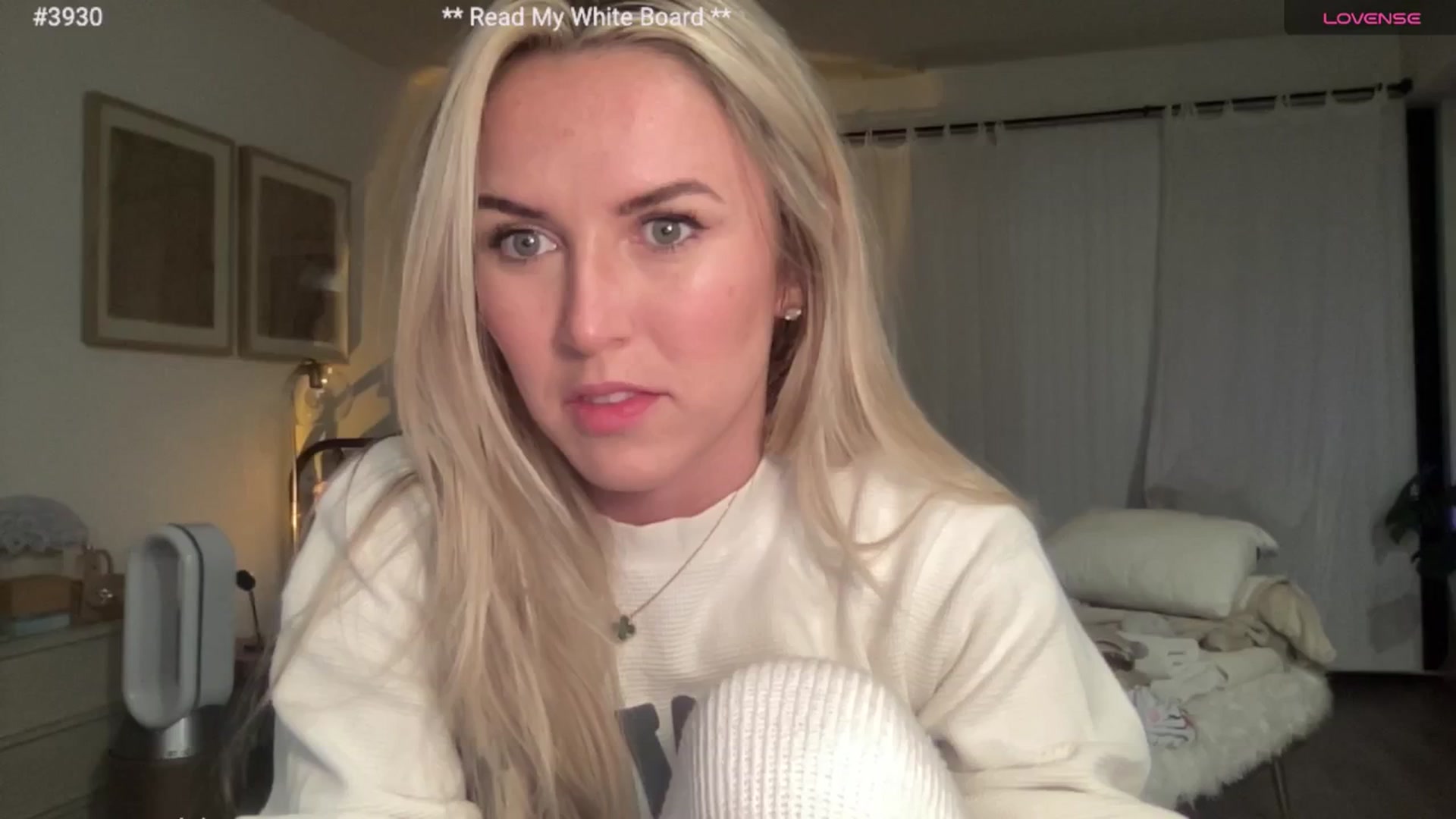 Gallery image thumbnail from cutiepiekayla's myfreecams stream on, 08/03/2024, 03:38 image 17 of 20