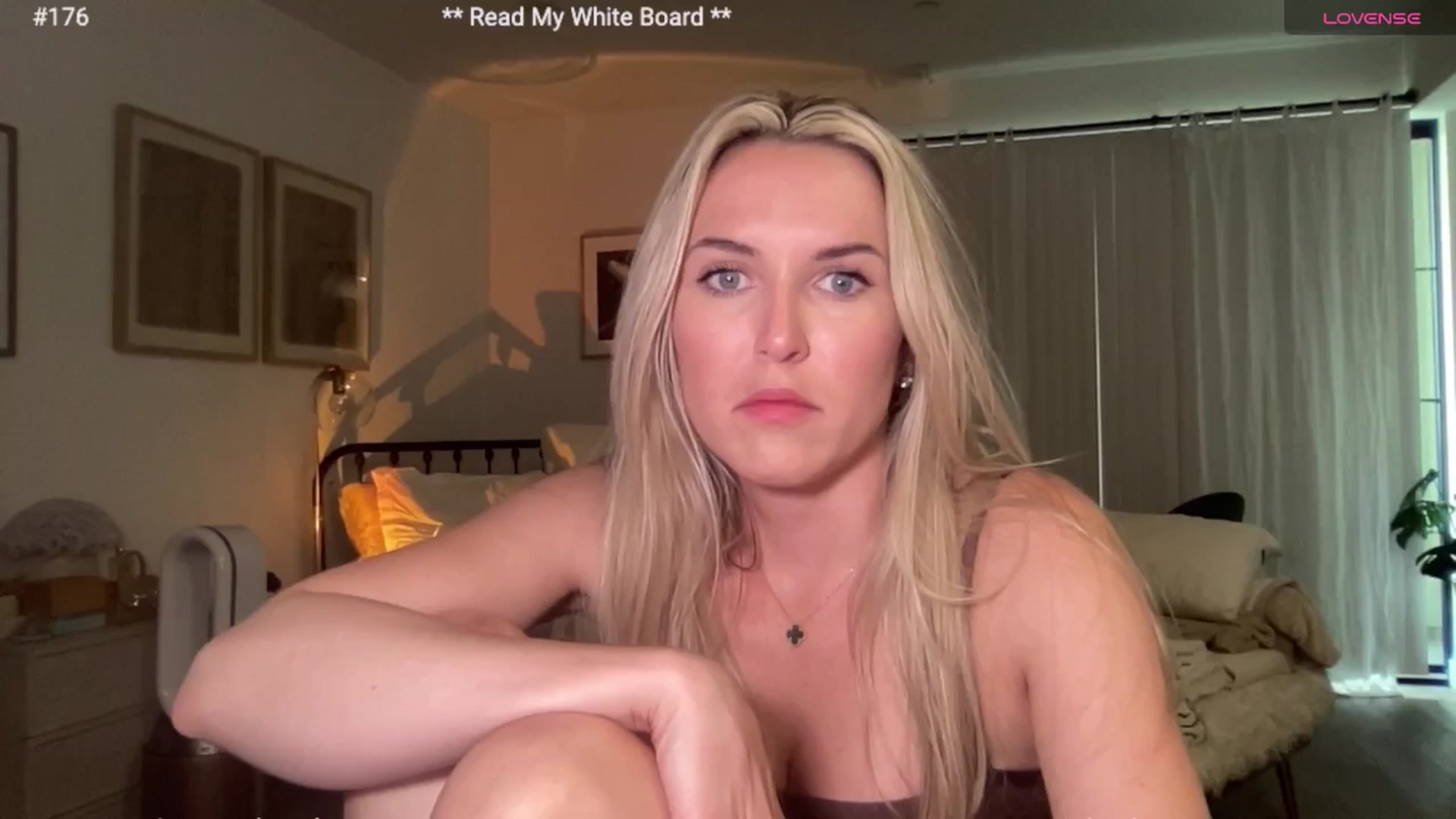 Gallery image thumbnail from cutiepiekayla's myfreecams stream on, 08/04/2024, 01:01 image 12 of 20