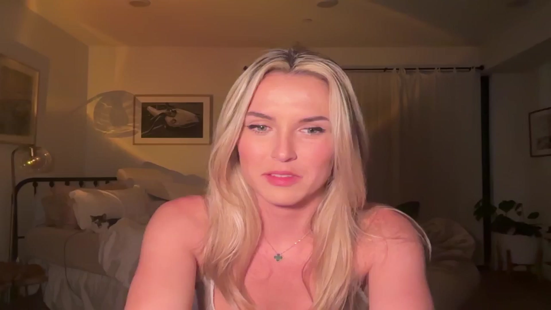 Gallery image thumbnail from cutiepiekayla's myfreecams stream on, 08/07/2024, 03:49 image 6 of 20