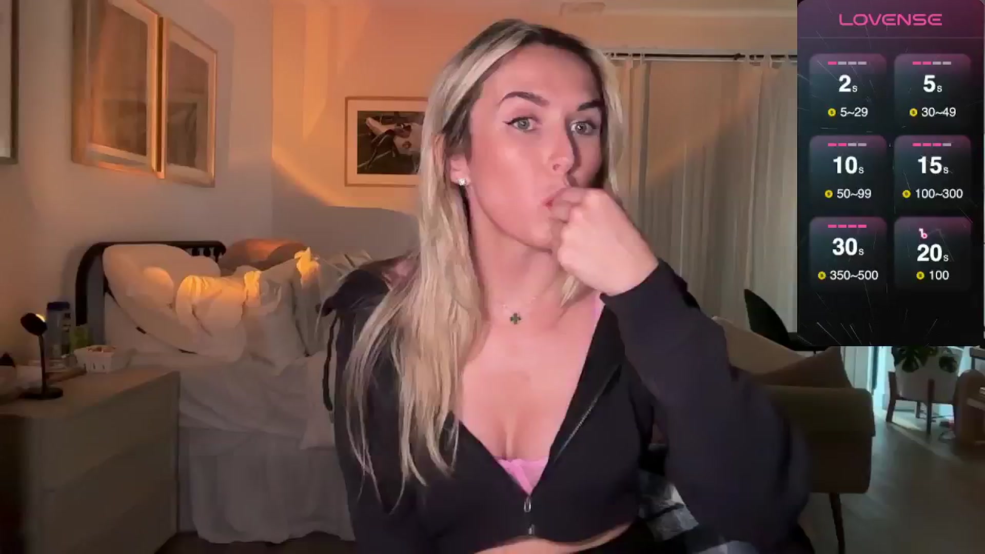 Gallery image thumbnail from cutiepiekayla's myfreecams stream on, 09/03/2024, 02:33 image 1 of 20