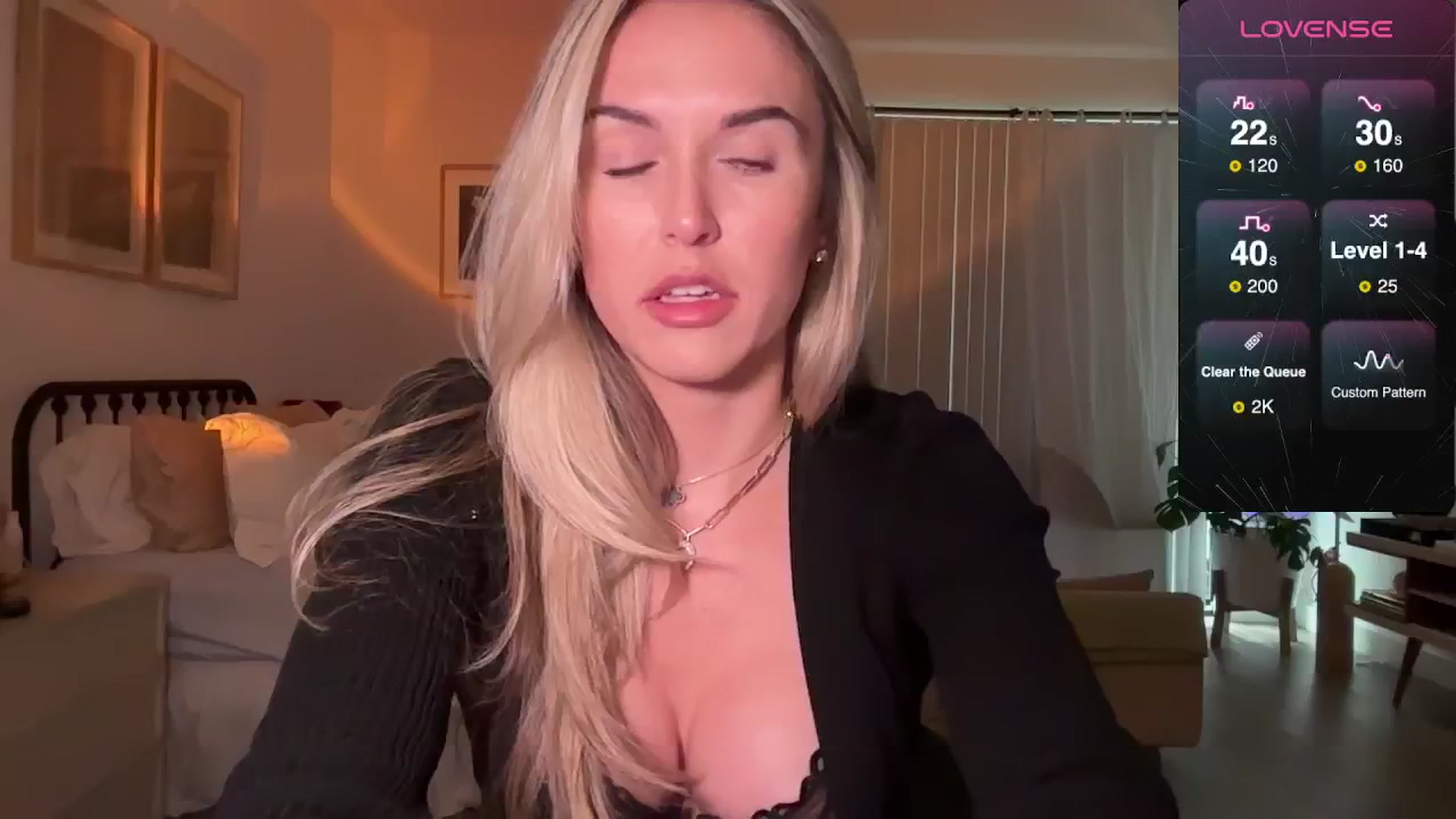 Gallery image thumbnail from cutiepiekayla's myfreecams stream on, 09/20/2024, 24:02 image 18 of 20