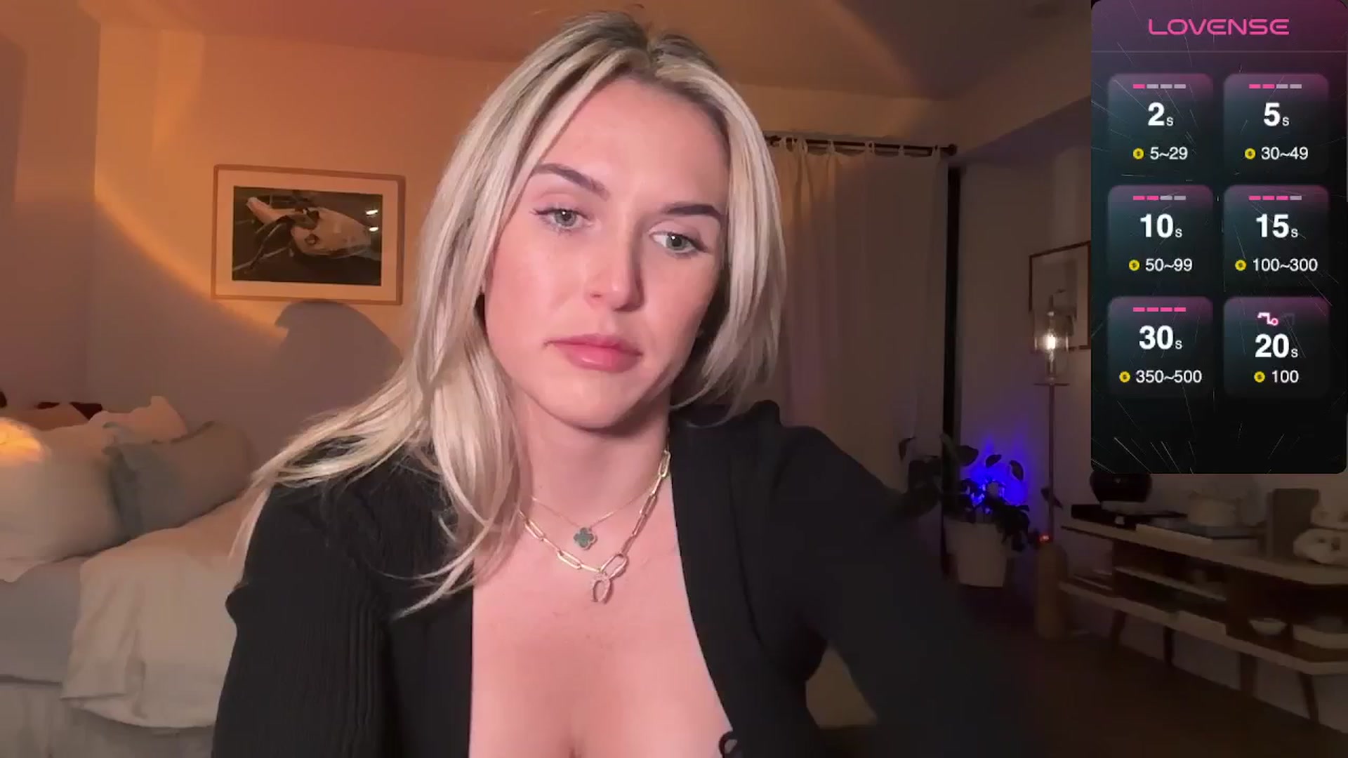 Gallery image thumbnail from cutiepiekayla's myfreecams stream on, 09/20/2024, 04:27 image 17 of 20