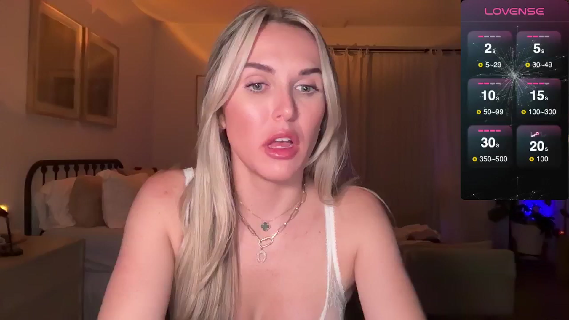 Gallery image thumbnail from cutiepiekayla's myfreecams stream on, 09/21/2024, 06:34 image 10 of 20