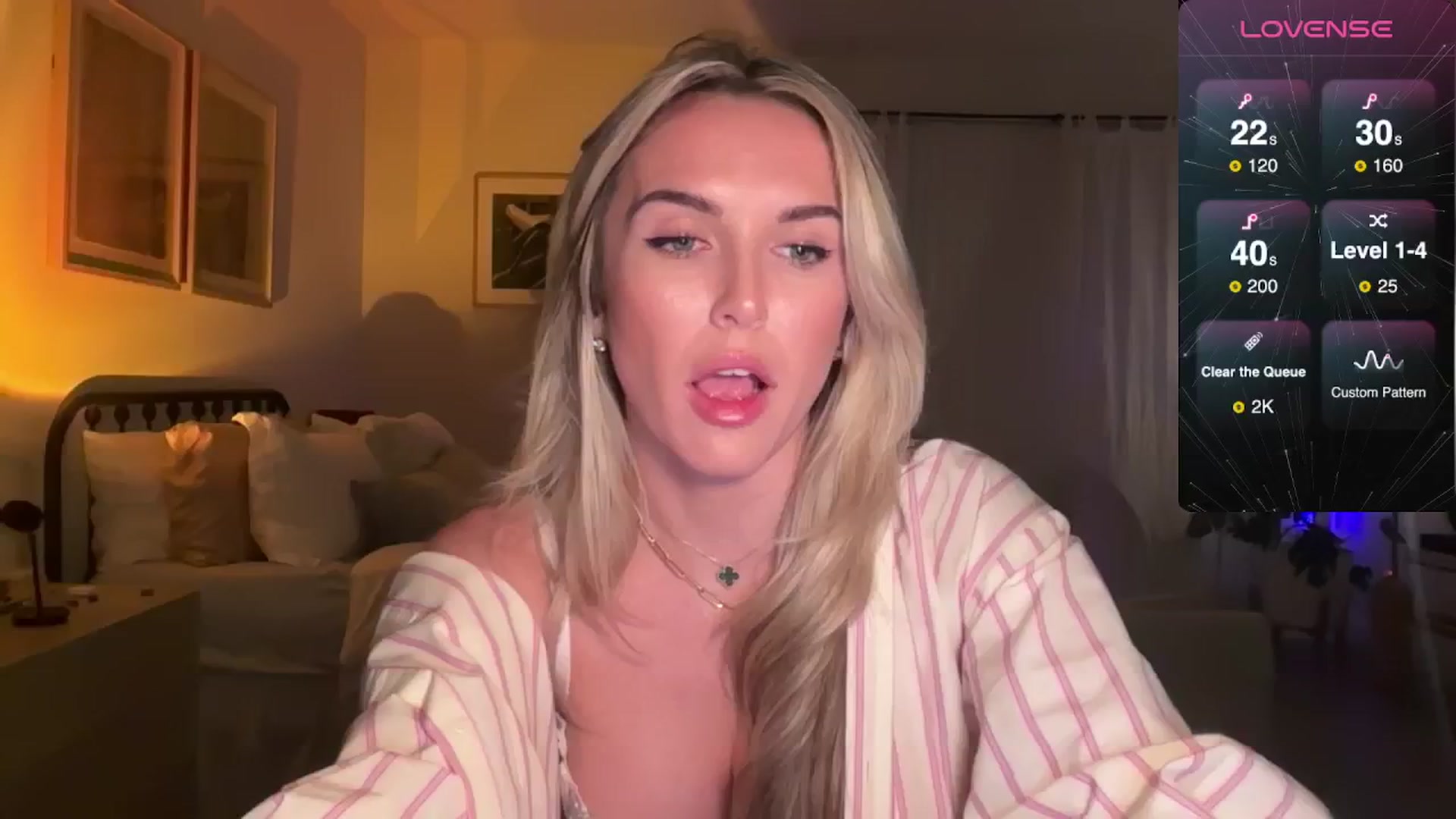 Gallery image thumbnail from cutiepiekayla's myfreecams stream on, 09/26/2024, 04:33 image 11 of 20
