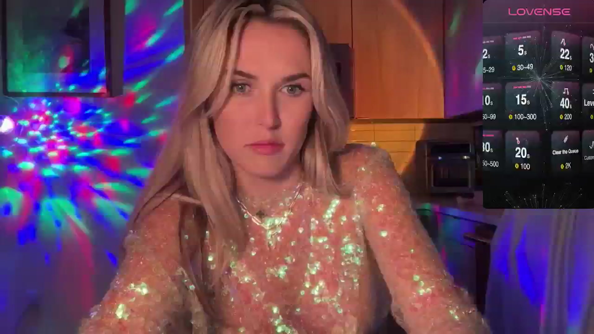 Gallery image thumbnail from cutiepiekayla's myfreecams stream on, 10/01/2024, 02:32 image 3 of 20