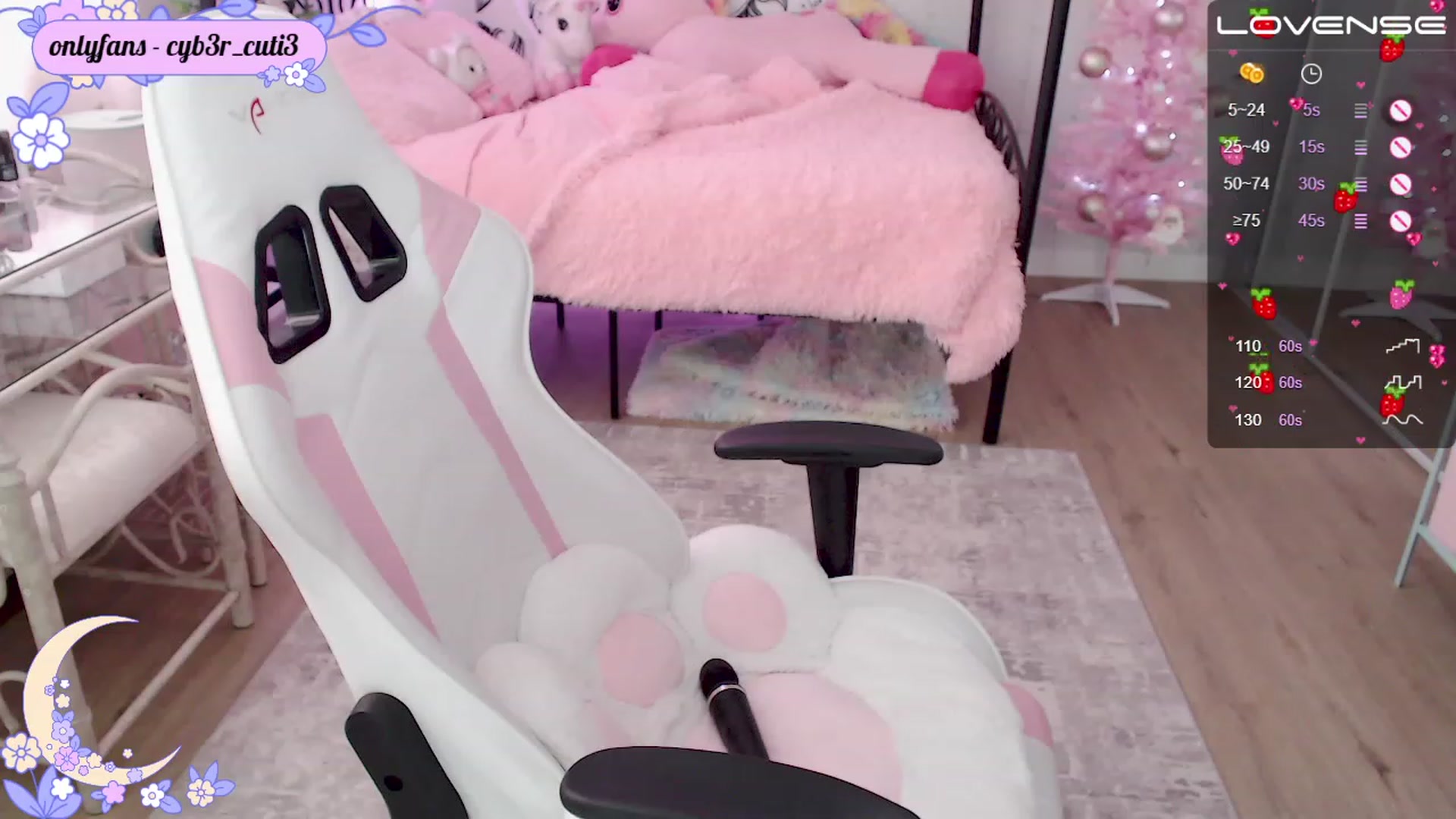 Gallery image thumbnail from cyb3r_cuti3's myfreecams stream on, 11/24/2022, 22:08 image 5 of 20