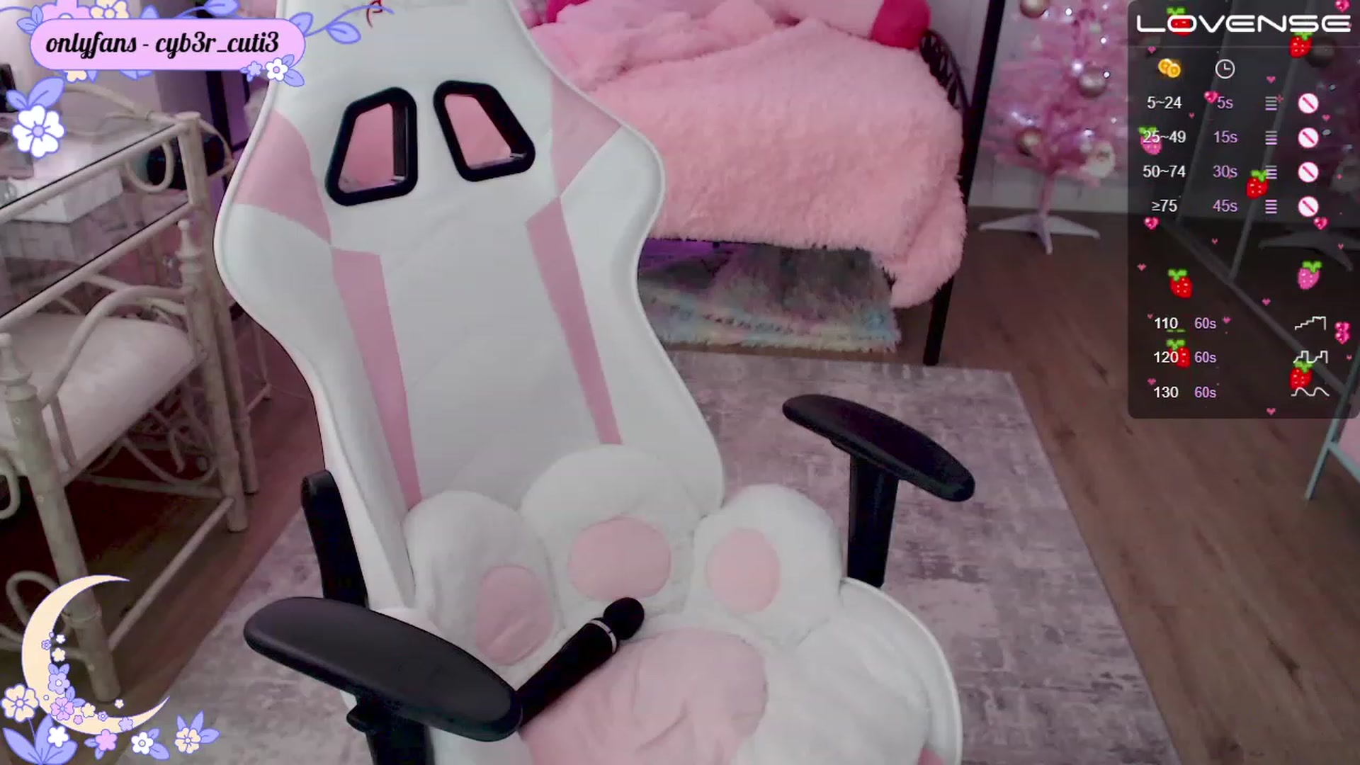 Gallery image thumbnail from cyb3r_cuti3's myfreecams stream on, 11/24/2022, 22:08 image 18 of 20