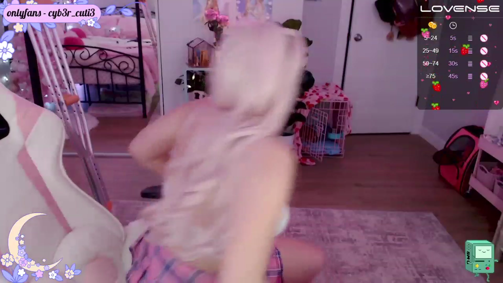 Gallery image thumbnail from cyb3r_cuti3's myfreecams stream on, 12/18/2022, 23:30 image 20 of 20