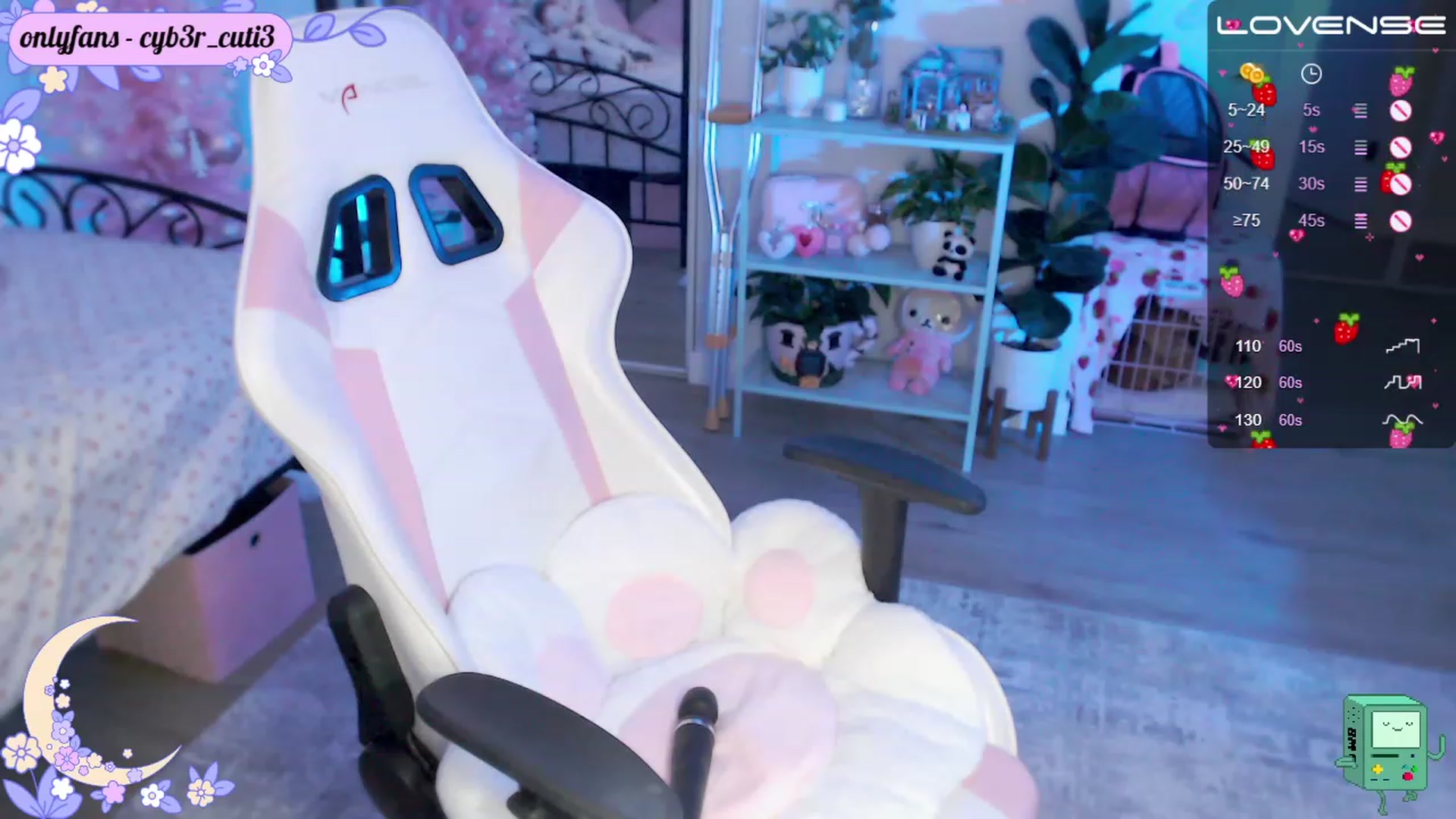 Gallery image thumbnail from cyb3r_cuti3's myfreecams stream on, 12/29/2022, 24:06 image 4 of 20
