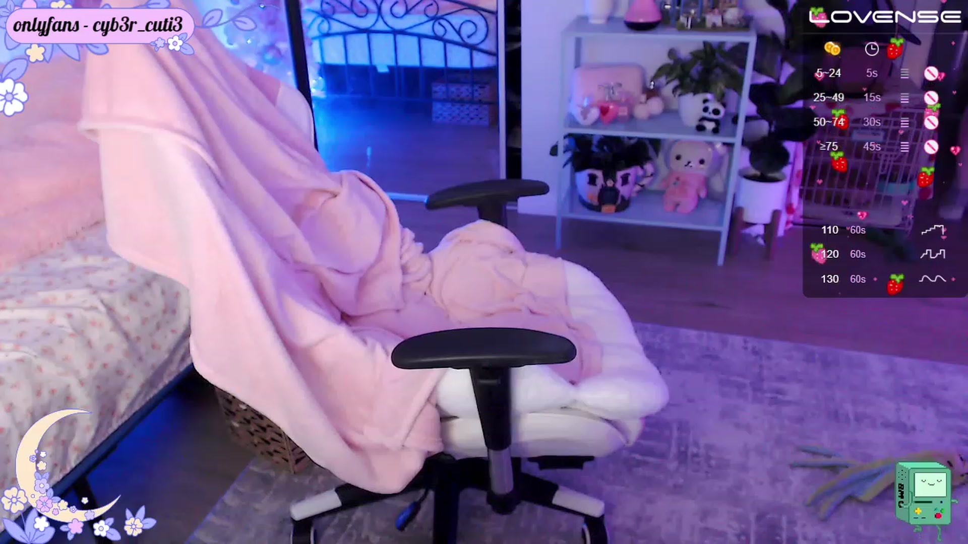 Gallery image thumbnail from cyb3r_cuti3's myfreecams stream on, 01/09/2023, 04:49 image 10 of 20