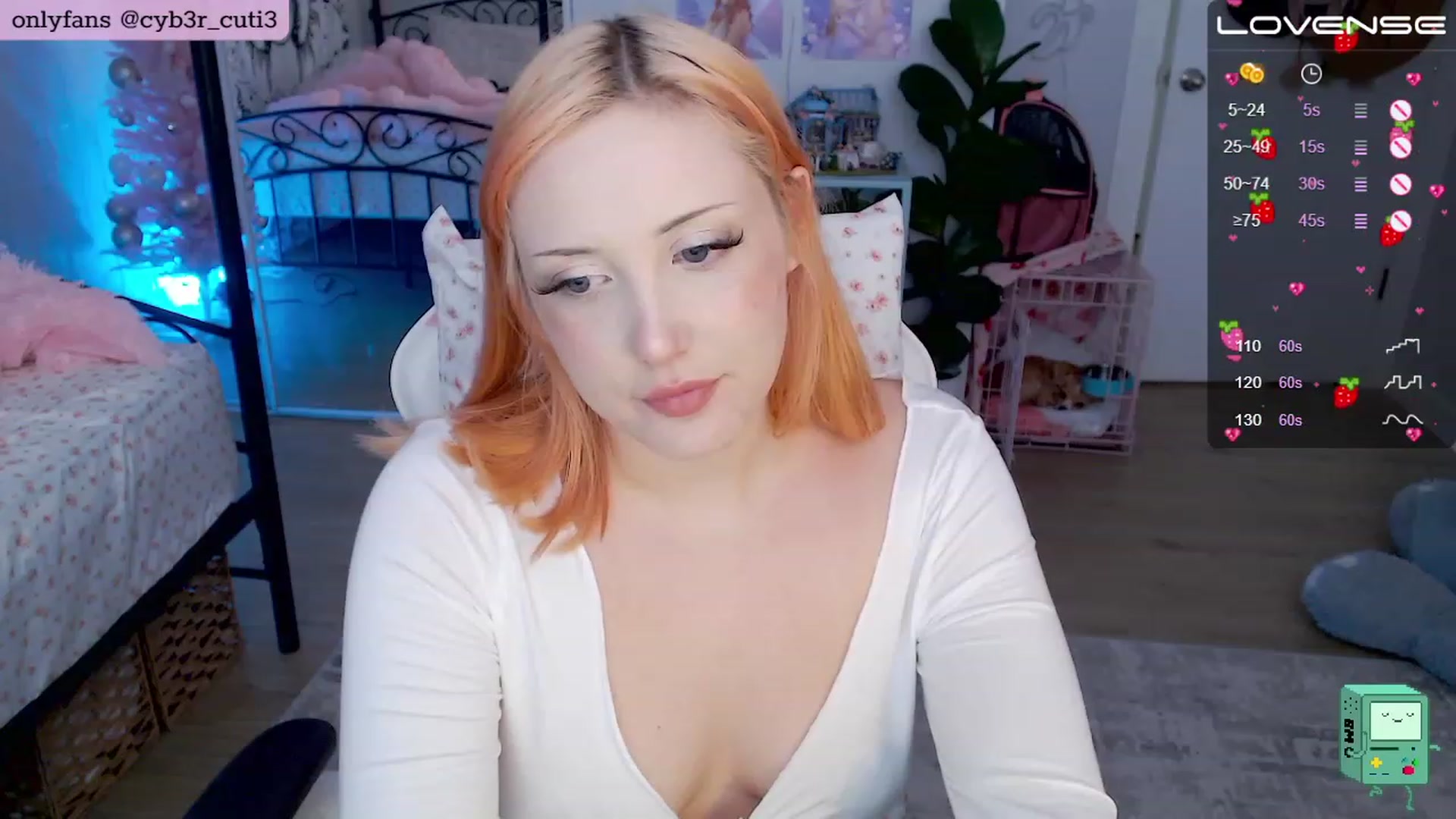 Gallery image thumbnail from cyb3r_cuti3's myfreecams stream on, 01/20/2023, 22:28 image 7 of 20