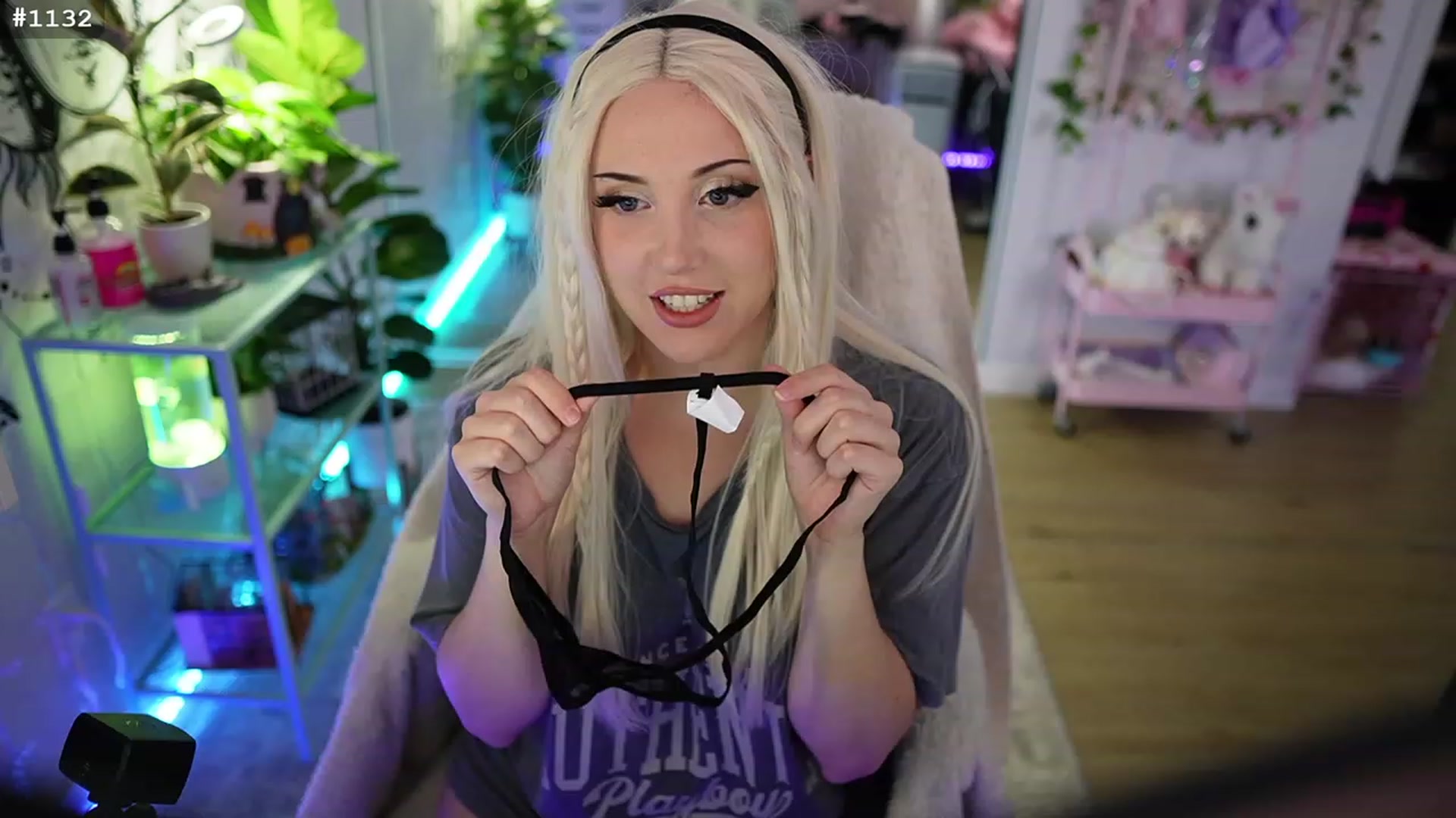 Gallery image thumbnail from cyb3r_cuti3's myfreecams stream on, 07/11/2023, 01:00 image 1 of 20