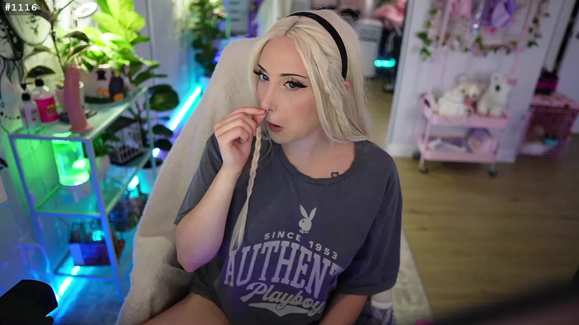 Gallery image thumbnail from cyb3r_cuti3's myfreecams stream on, 07/11/2023, 01:00 image 10 of 20