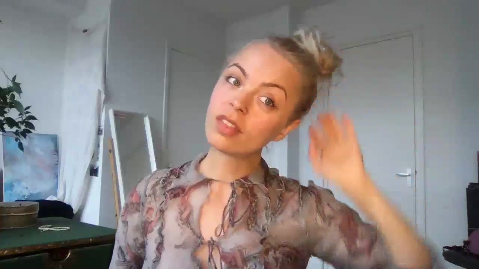Gallery image thumbnail from cybergem's myfreecams stream on, 07/23/2023, 18:46 image 10 of 20