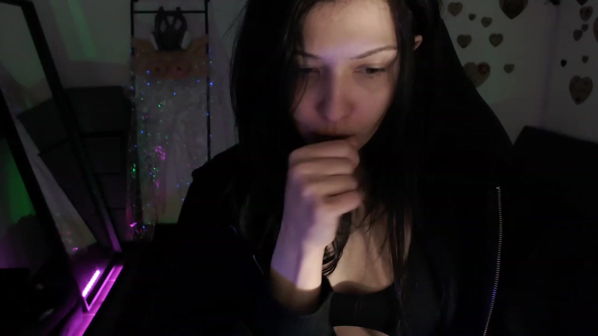 Gallery image thumbnail from dRoomToAvoi's myfreecams stream on, 07/26/2023, 04:25 image 20 of 20