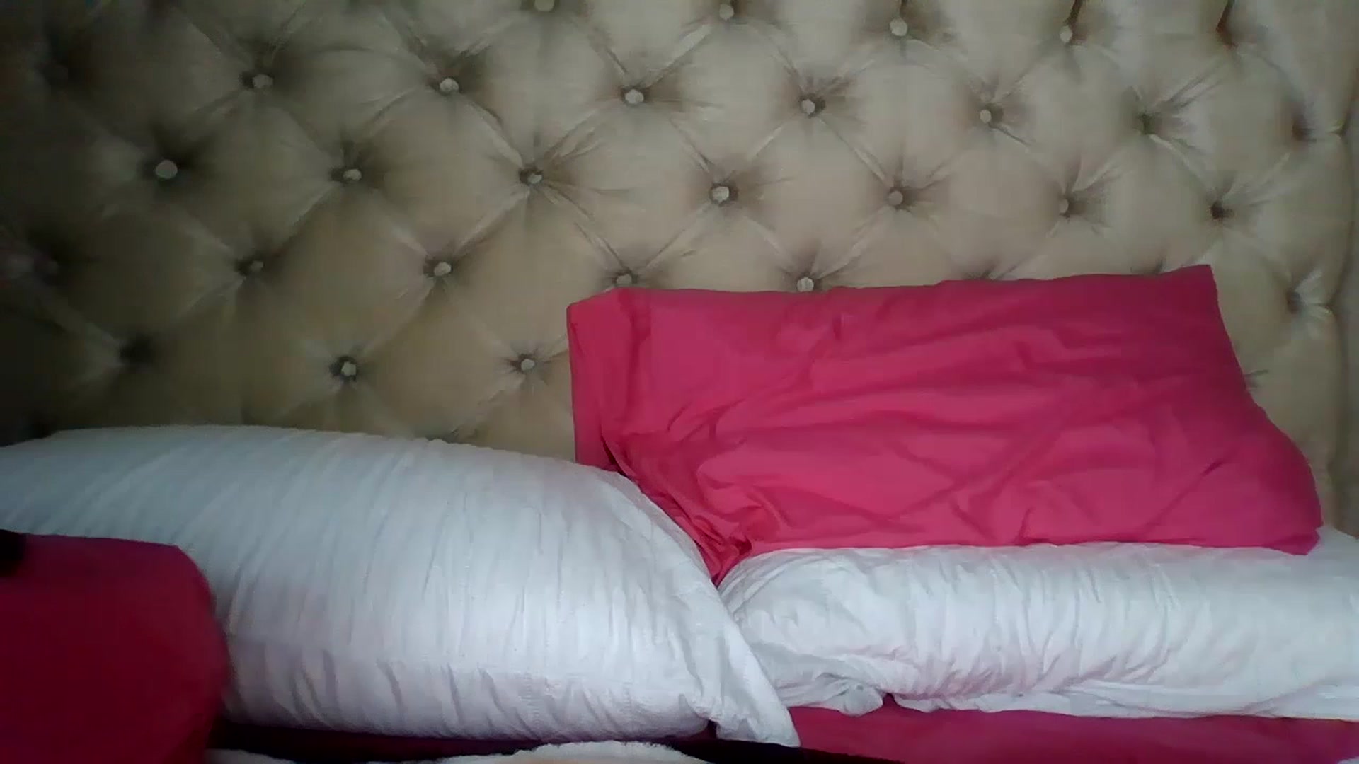 Gallery image thumbnail from dabaxoxo's myfreecams stream on, 04/17/2023, 19:44 image 2 of 20
