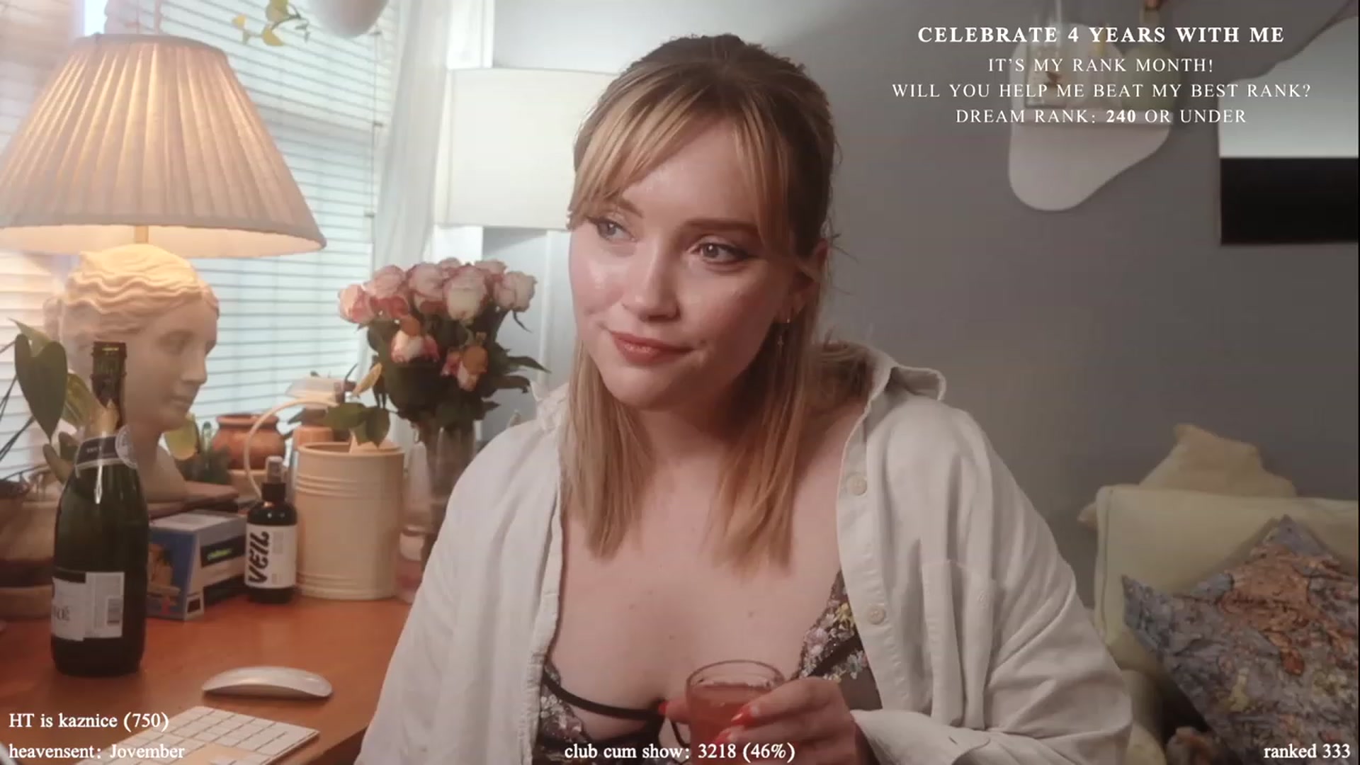 Gallery image thumbnail from daddyissues's myfreecams stream on, 11/24/2023, 20:22 image 12 of 20