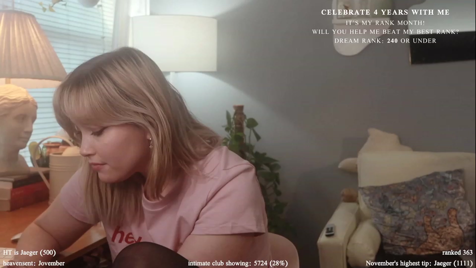 Gallery image thumbnail from daddyissues's myfreecams stream on, 11/30/2023, 19:55 image 9 of 20