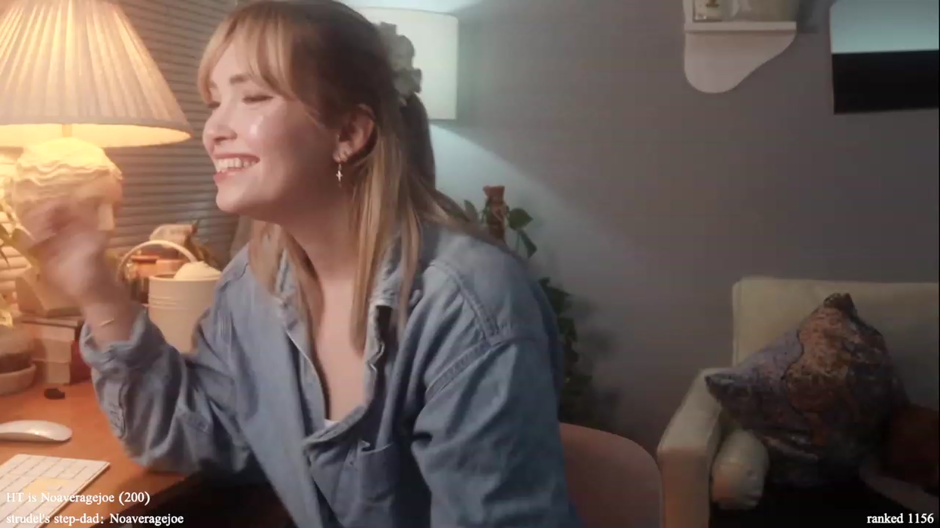 Gallery image thumbnail from daddyissues's myfreecams stream on, 12/04/2023, 24:30 image 6 of 20