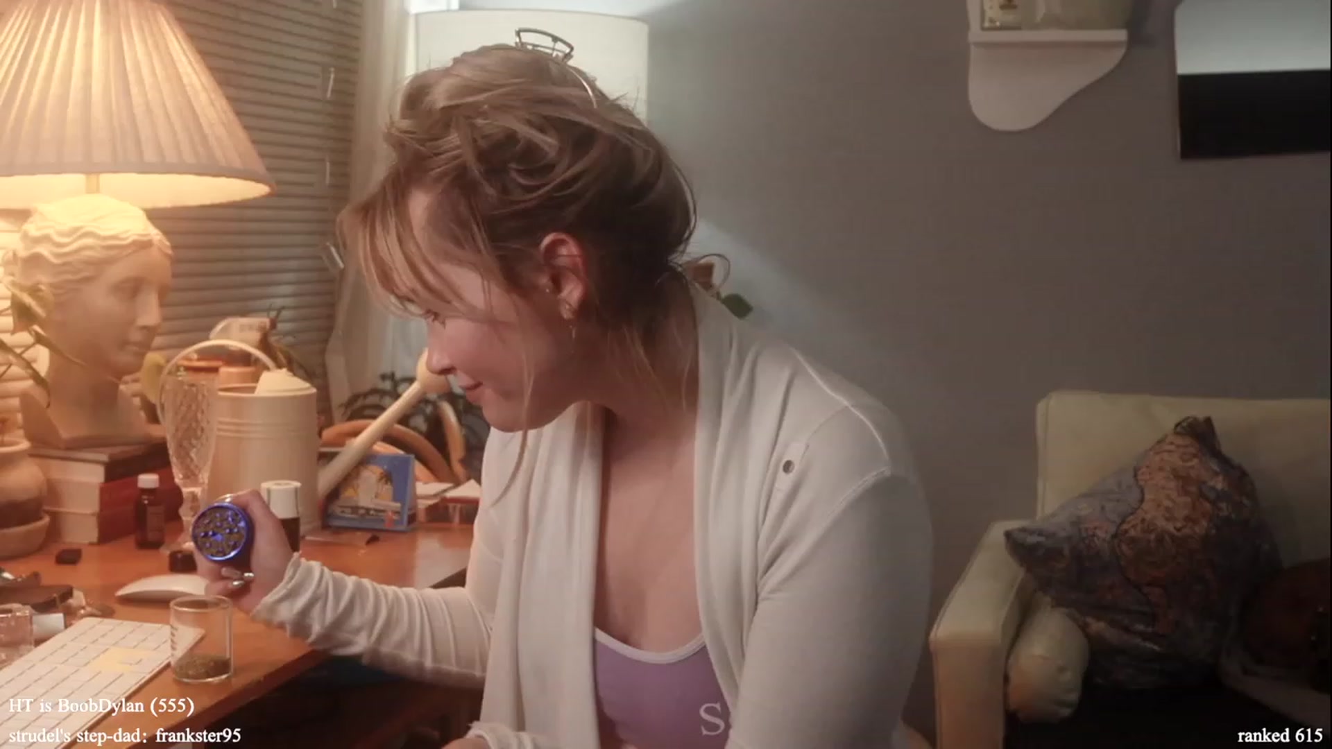 Gallery image thumbnail from daddyissues's myfreecams stream on, 12/04/2023, 07:48 image 1 of 20